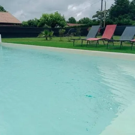 Maison De Avec Piscine Ferienhaus