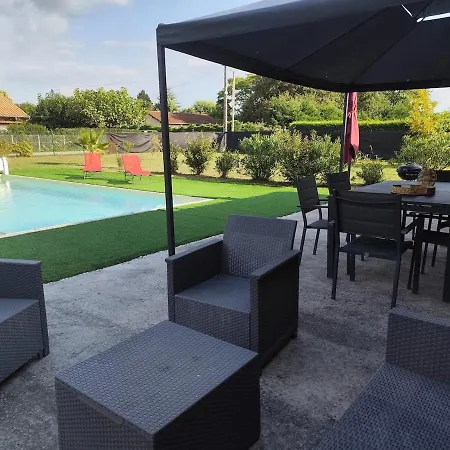 度假居 Maison De Avec Piscine 苏斯通